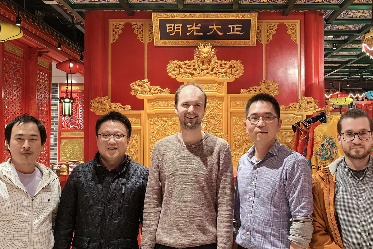 Roman Burkovsky and Alexander Ganzha (SPbPU) with colleagues from the Harbin Institute of Technology and the Institute of Metal Materials Research of the Chinese Academy of Sciences