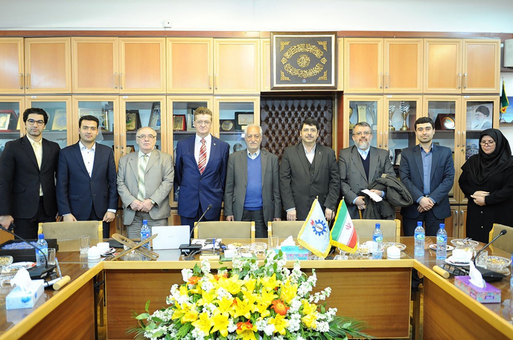 Seeing in the New Year in Iran favors cooperation with Polytech