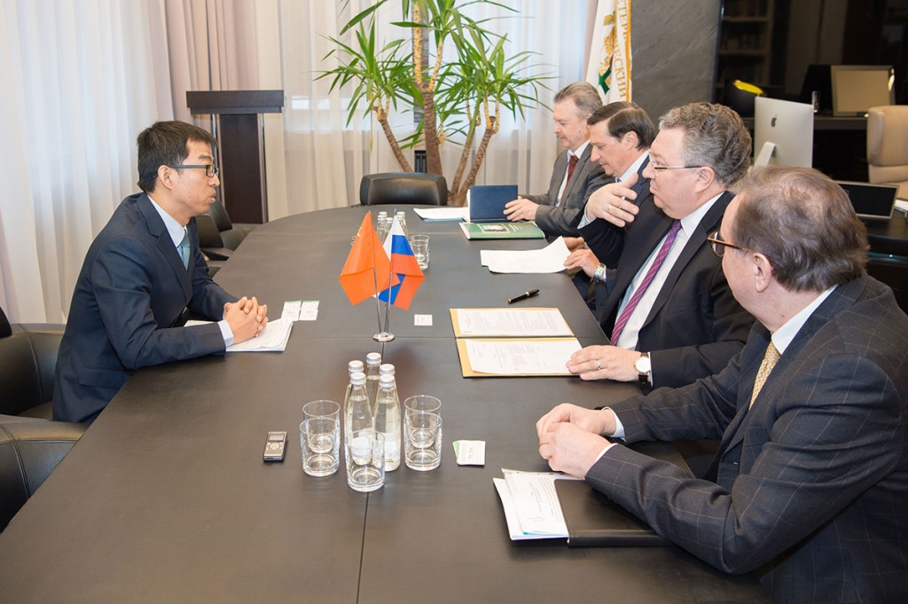 Consul for Science and Technology of the PRC in St.Petersburg Miao Yuan and Rector of SPbPU A.I.Rudskoy Discussed the Cooperation Prospects