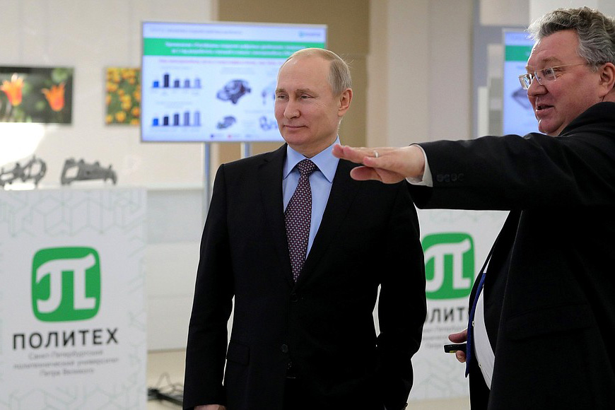 President of the Russian Federation Vladimir Putin visited SPbPU and got familiar with SPbPU scientific breakthroughs
