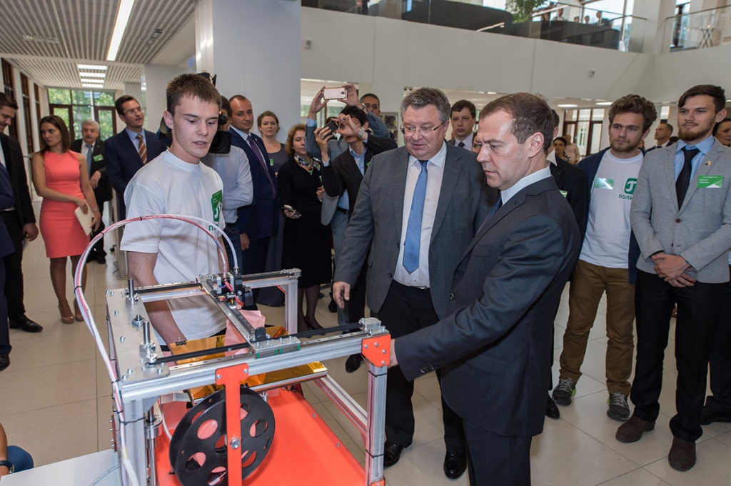 Dmitry Medvedev Praised the Polytech Student Know-How