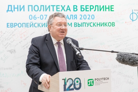 100