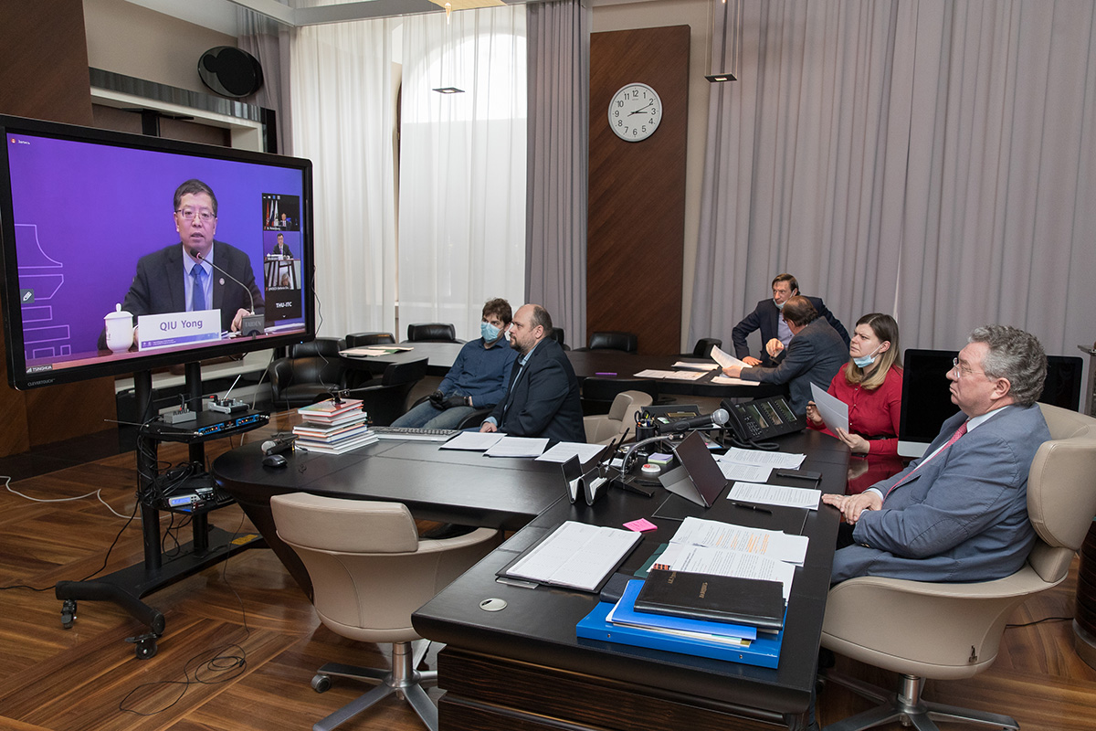 Rector of SPbPU and Leaders of Over 20 TOP Universities Discussed Mass Transition to Online Education