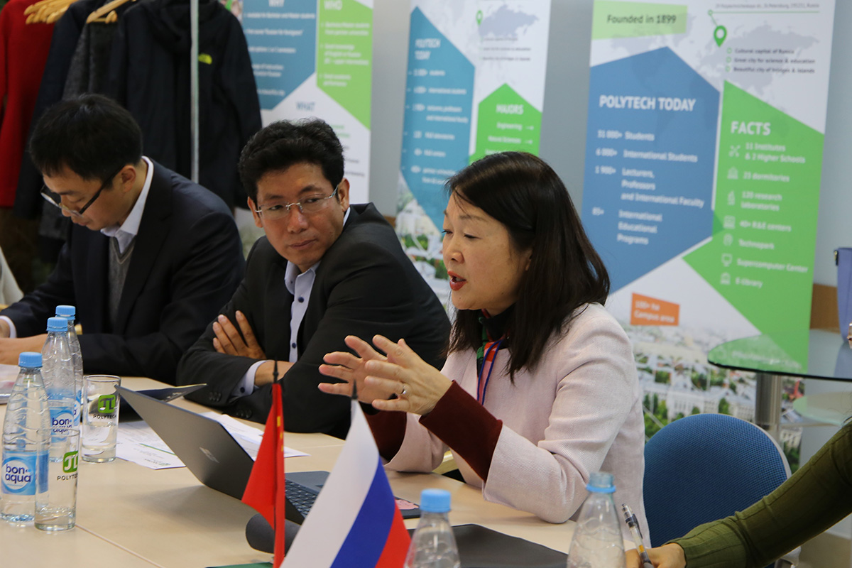 Representatives of the Polytechnic University and Tsinghua University Discussed the Development of Joint Research Projects