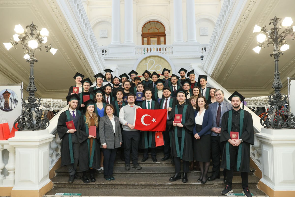 Students from Turkey who studied nuclear power plant design, operation, and engineering received their diplomas