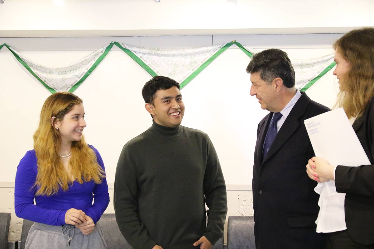 Ambassador of the Republic of Ecuador in Moscow Sr. Juan Fernando Holguín Flores met with SPbPU students at the Information Center 