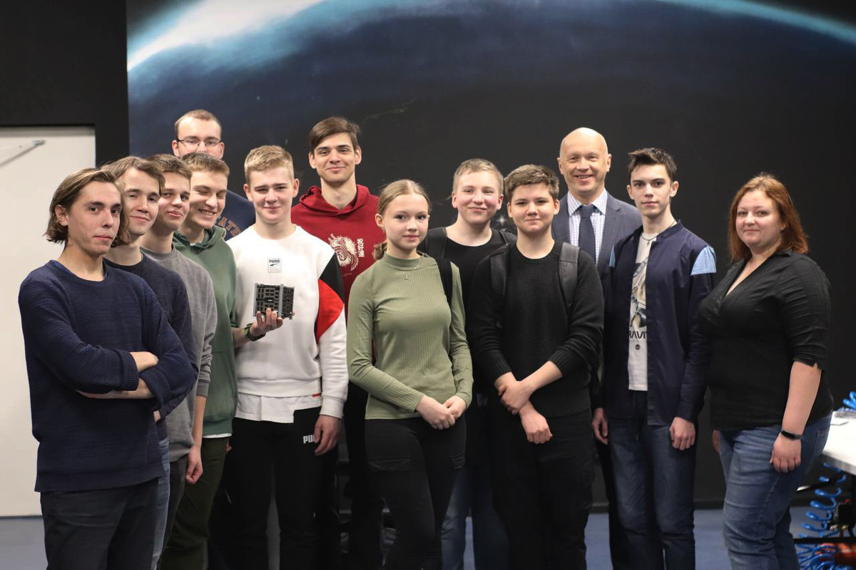 Project curators together with students from the Cadet Corps of the Investigative Committee of the Russian Federation named after Alexander Nevsky
