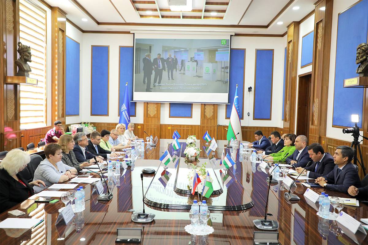 SPbPU delegation at negotiations with the leadership of the Tashkent State University of Economics