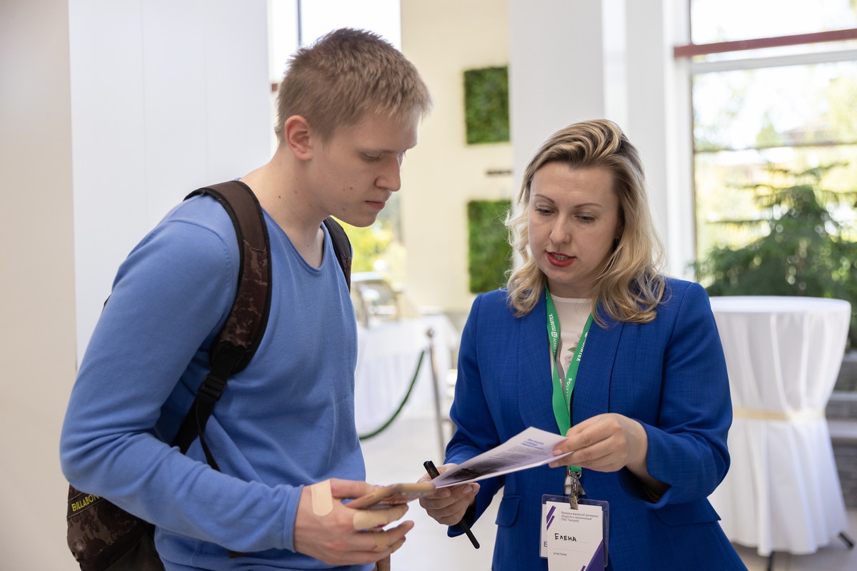 Prospective graduates approached representatives of each organization