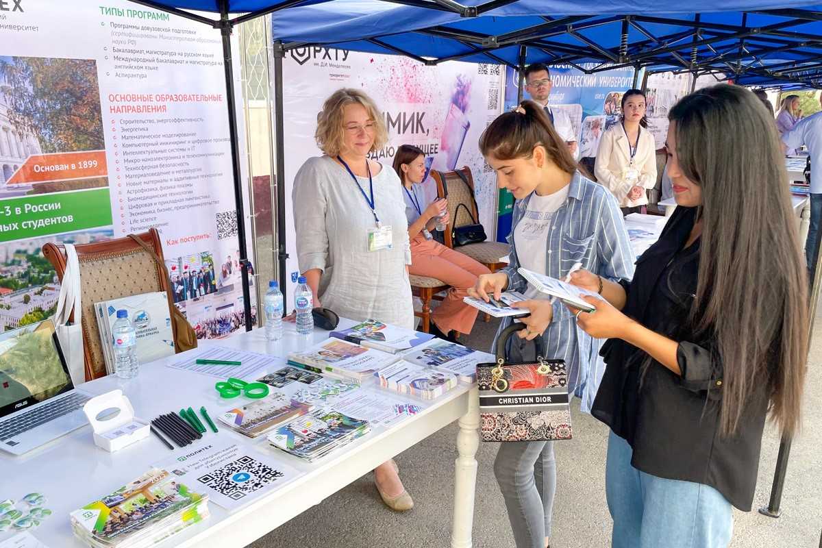Representatives of SPbPU took part in the international fair “Russian Education” in Uzbekistan