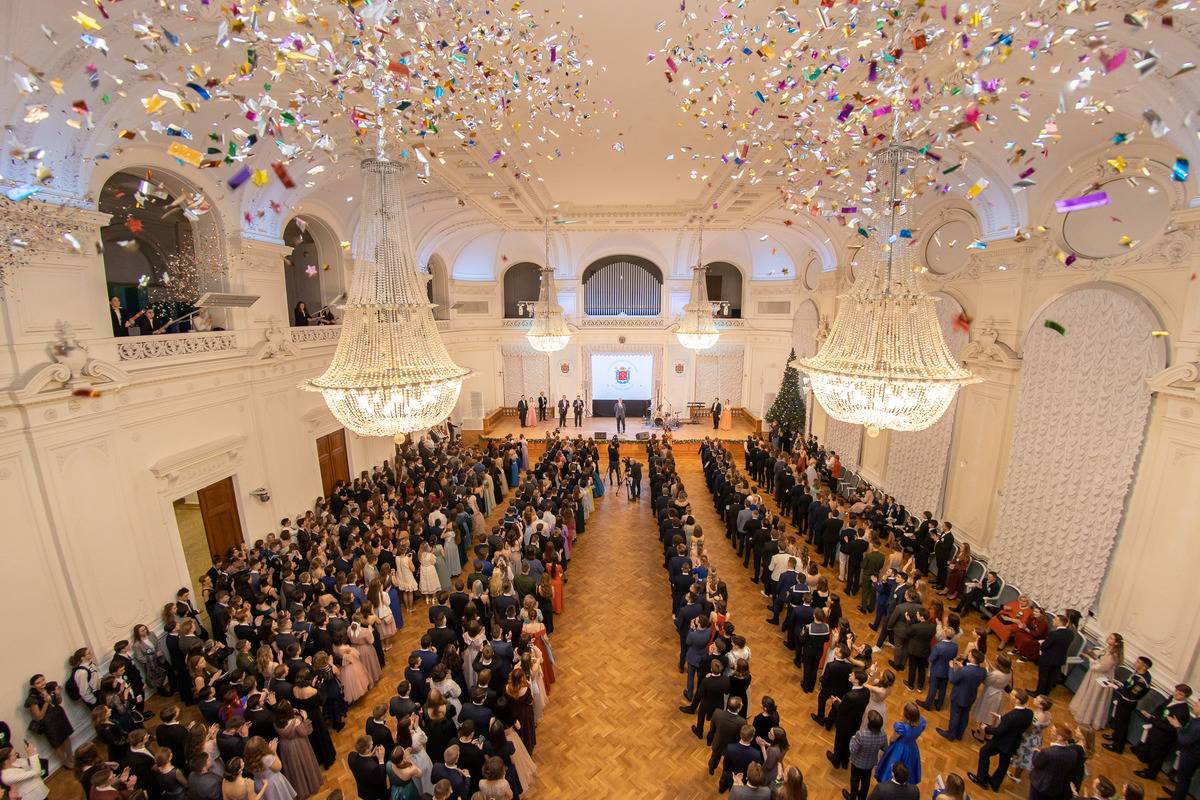 More than 700 students of the universities and colleges of St. Petersburg have received invitations to the New Year's Ball at Polytechnic university 