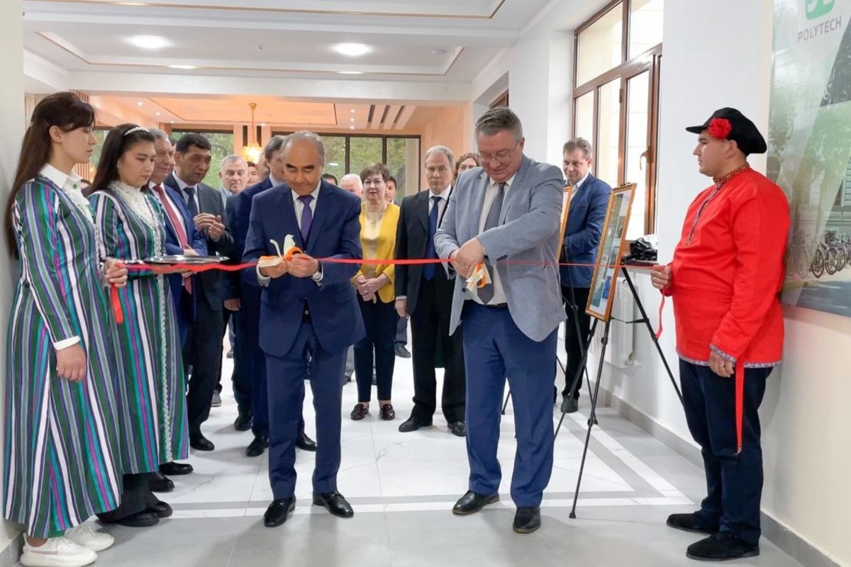 Rector of SPbPU Andrei Rudskoi and Rector of SamSU Rustam Khalmuradov opened a joint scientific and educational technology center 