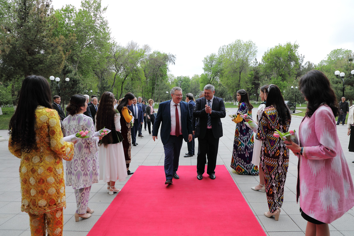 Ceremonial meeting of the SPbPU delegation at TSTU