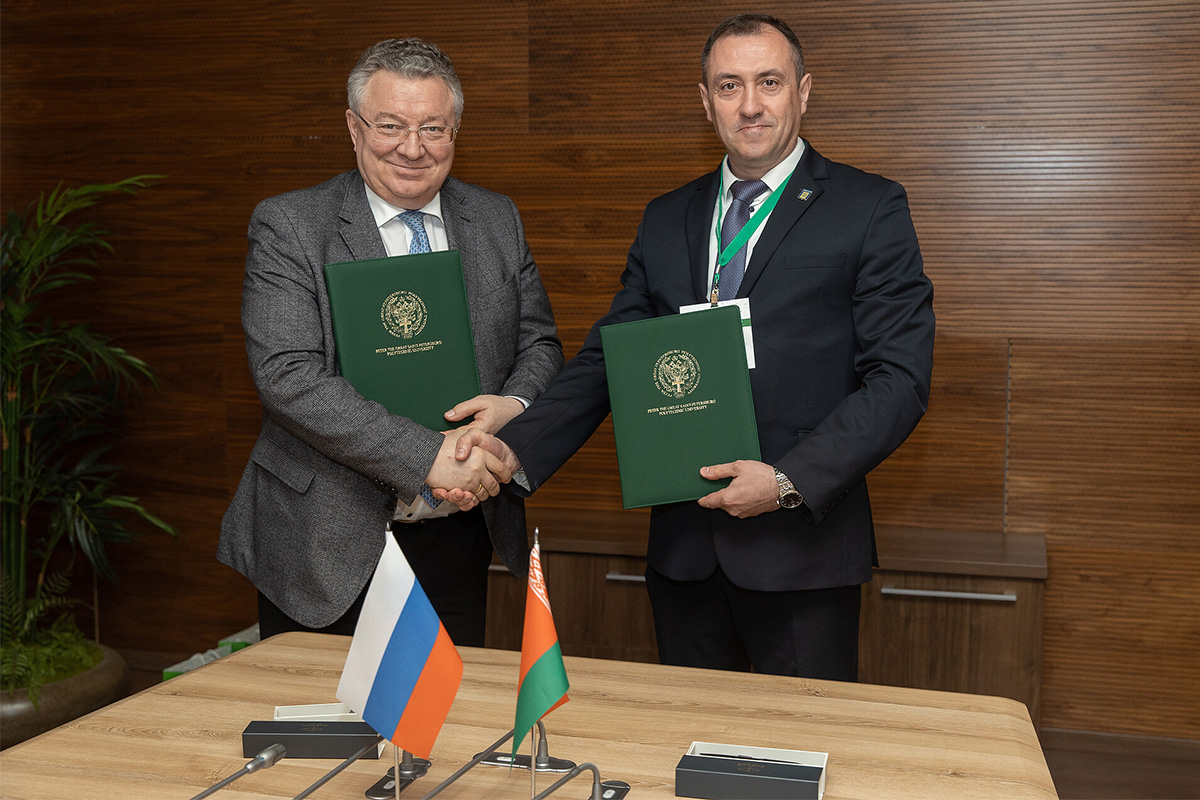 Rector of SPbPU Andrei Rudskoi and Vice-Rector for Scientific Work of RAU Parkev Avetisyan signed a partnership agreement 