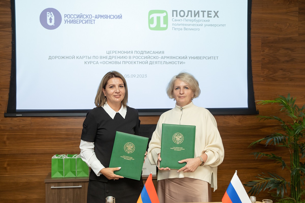Elena Razinkina and Marina Gevorkovna Khachatryan signed the agreement