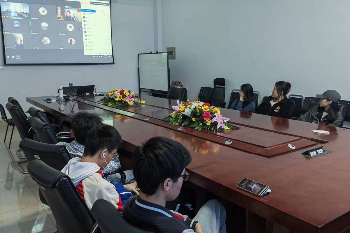 Online meeting at the Open Doors Day at the SPbPU representative office in Shanghai
