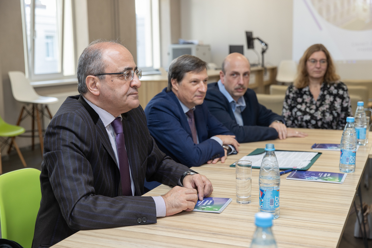 RAU Rector’s working discussion with Vice-Rector Dmitry Arseniev and heads of departments 