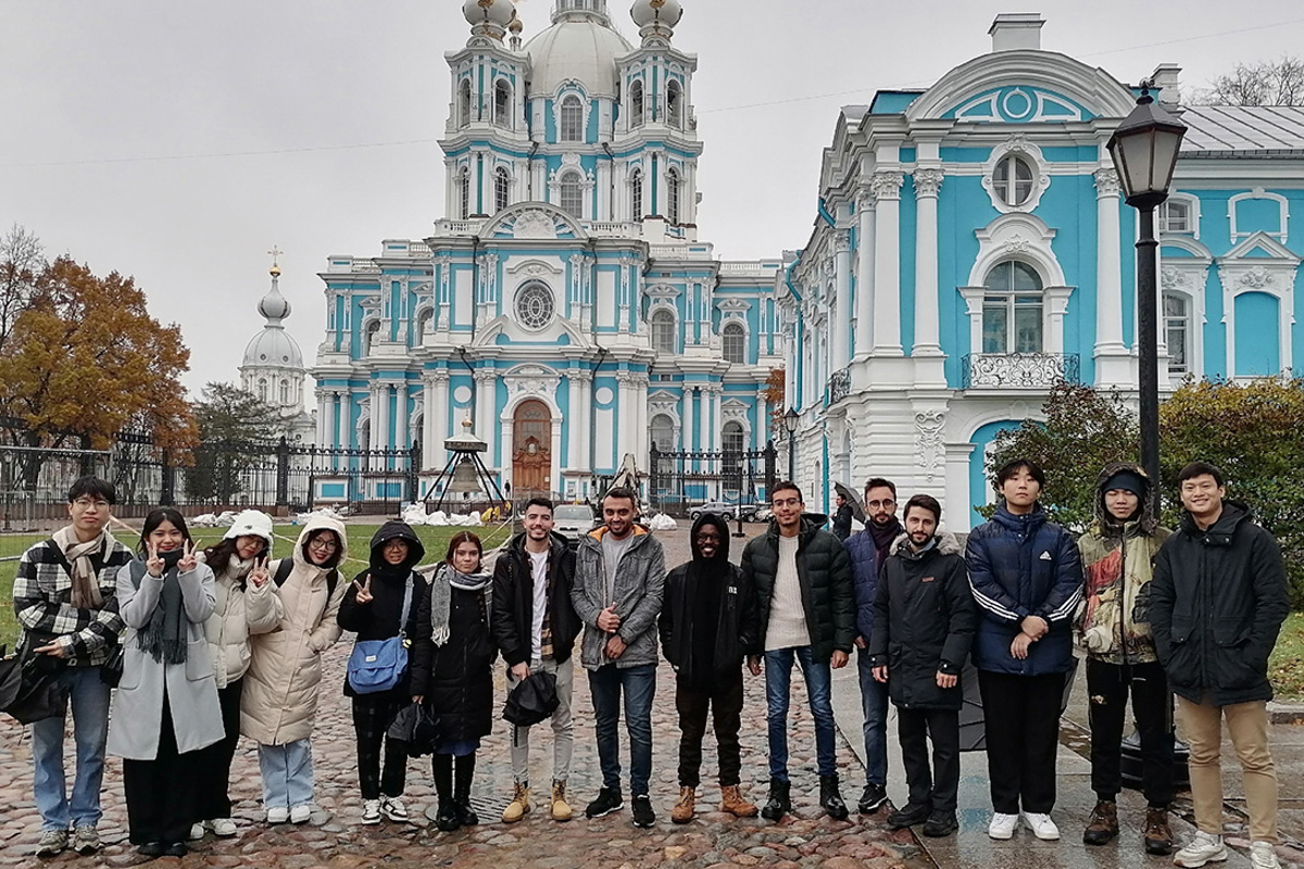 Students at the Smolny Cathedral 