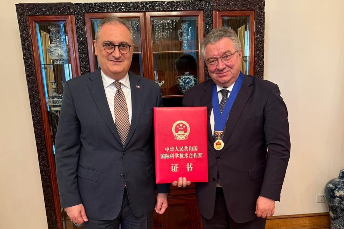 Andrei Rudskoi was awarded a diploma and a medal of the PRC prize laureate Andrei Rudskoi was awarded a diploma and a medal of the PRC prize laureate