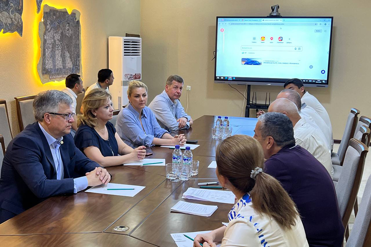 Negotiations with the heads of SamSU and deans of specialized faculties Negotiations with the heads of SamSU and deans of specialized faculties