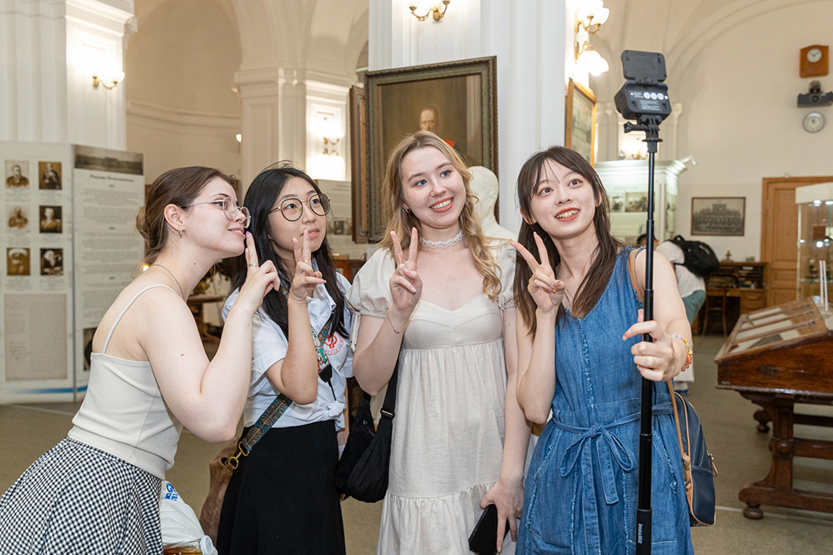 Getting to know Polytechnic University Getting to know Polytechnic University