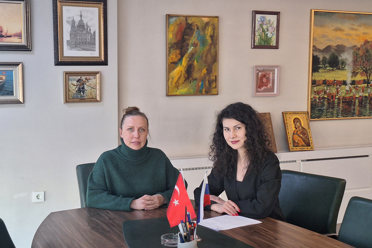 Ludmila Chalyshkan at a meeting at the Rossotrudnichestvo representative office Ludmila Chalyshkan at a meeting at the Rossotrudnichestvo representative office