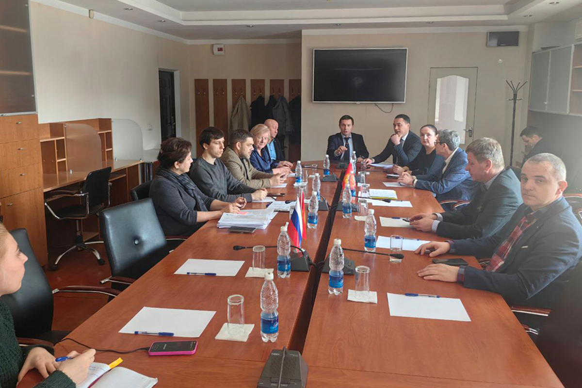 Working meetings with the heads of scientific schools of KRSU and expert sessions with the KRSU development team Working meetings with the heads of scientific schools of KRSU and expert sessions with the KRSU development team