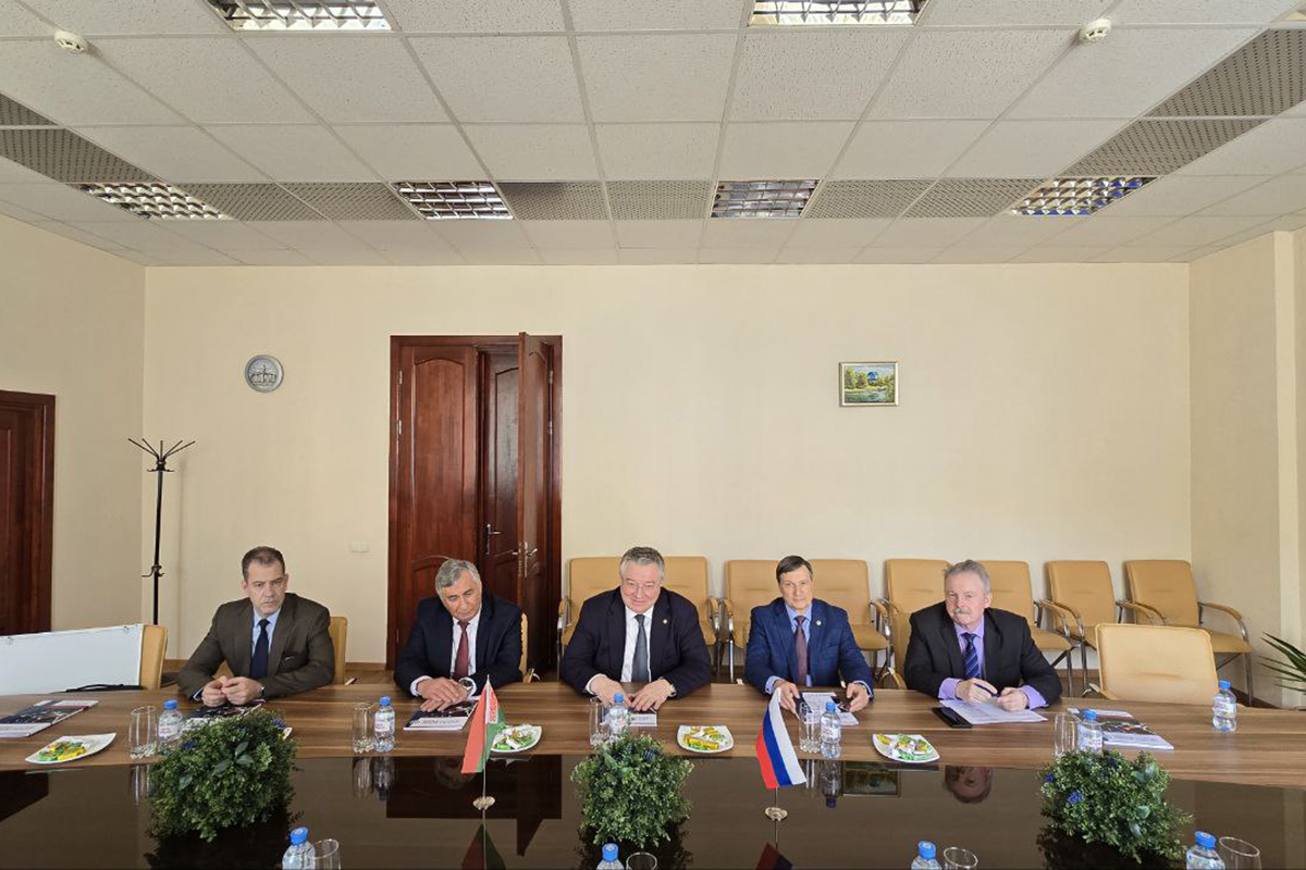 Delegations of SPbB RAS to NAS of Belarus Delegations of SPbB RAS to NAS of Belarus