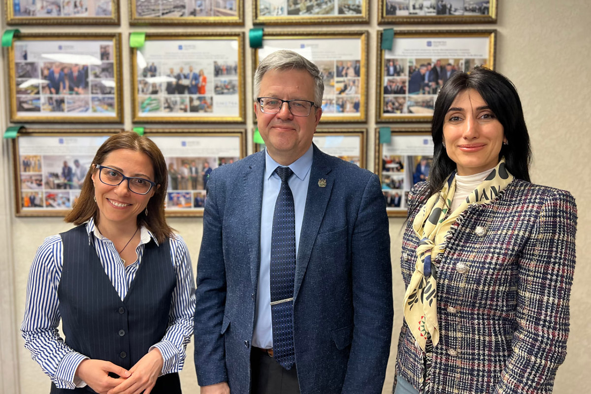 Vladimir Shchepinin, Mariam Voskanyan, Armine Aghajanyan Vladimir Shchepinin, Mariam Voskanyan, Armine Aghajanyan