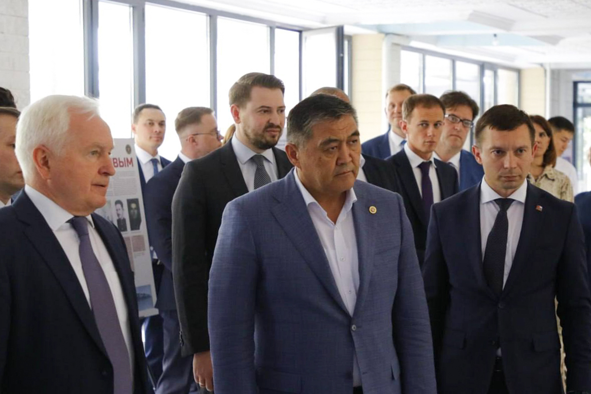 The key topic of discussion was the KSU development strategy until 2030 and the long-term vision until 2040 (photo by KSU). The key topic of discussion was the KSU development strategy until 2030 and the long-term vision until 2040 (photo by KSU).