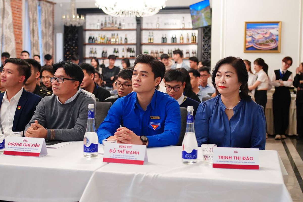 Russian Language Olympiad for Vietnamese students studying in St. Petersburg 