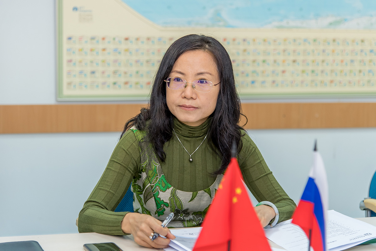 Liu Wei, Secretary General of the Institute of Russia at Tsinghua University Liu Wei, Secretary General of the Institute of Russia at Tsinghua University