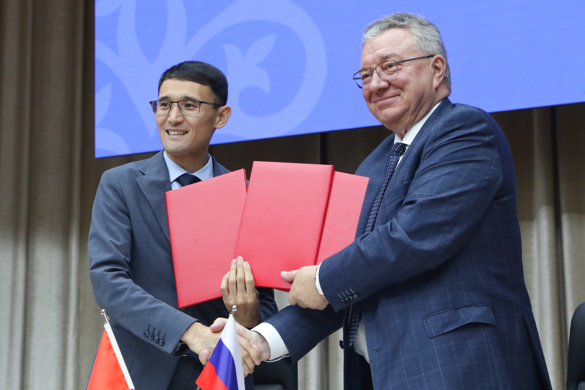 Signing of an agreement with Salymbekov University