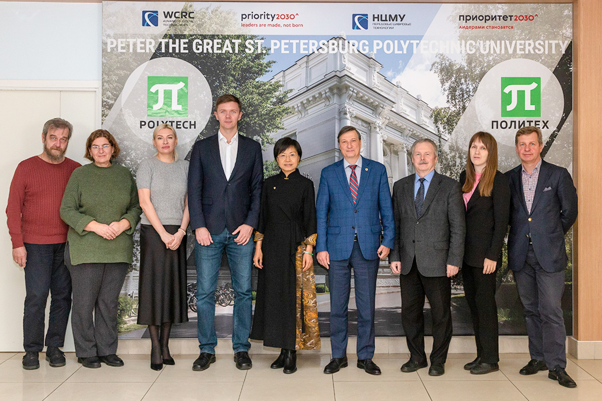 Liu Wei, Secretary General of the Institute of Russia at Tsinghua University, visited SPbPU