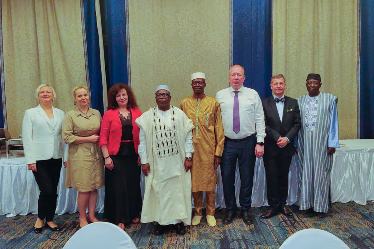 At a meeting with the Minister of Higher Education and Scientific Research of the Republic of Mali 