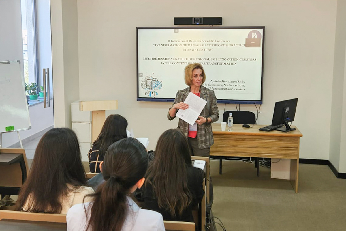 Olga Kalinina made a presentation 
