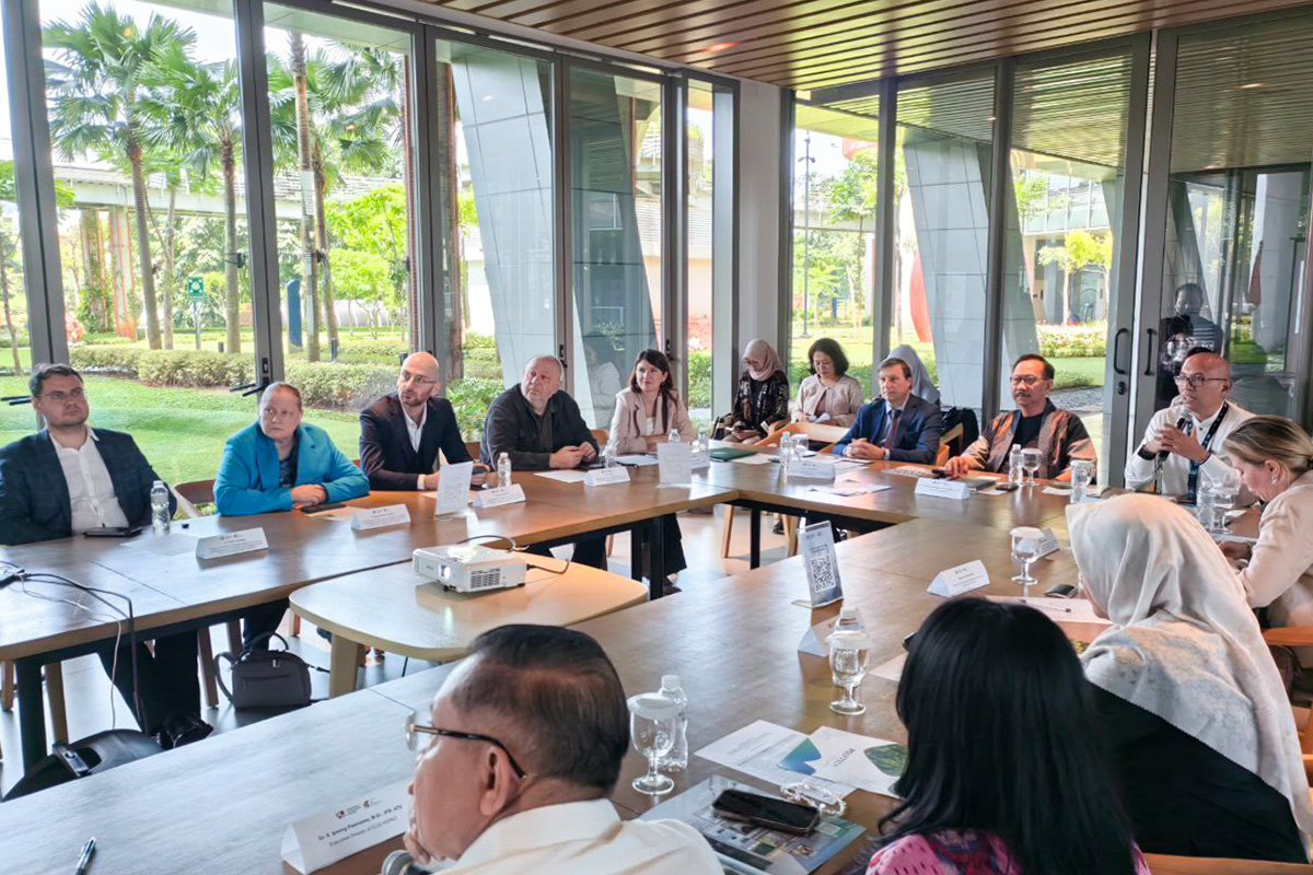 Meeting with the United Cities and Local Governments Association 