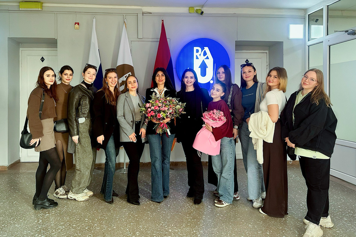 Polytech Students Visit RAU