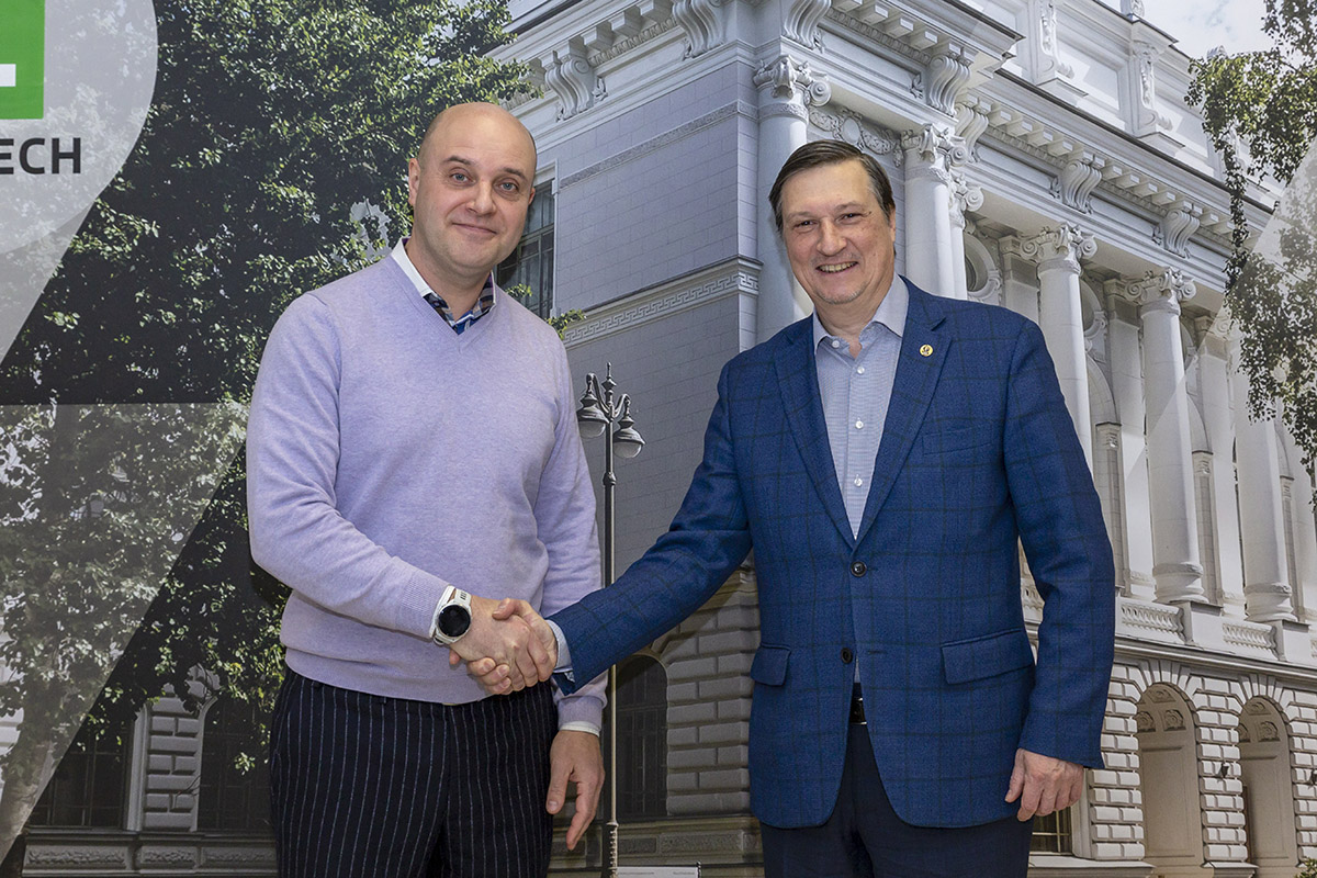 Victor Kokushkin and Dmitry Arseniev 