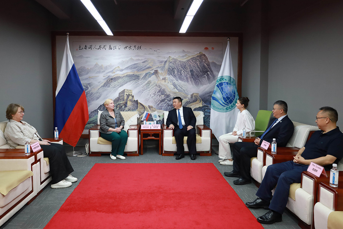 In Chongqing, the SPbPU delegation held a working meeting with the Director of the Education Alliance 