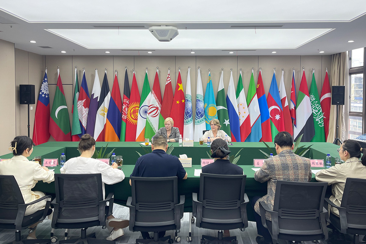 Negotiations with leading universities in Chongqing 