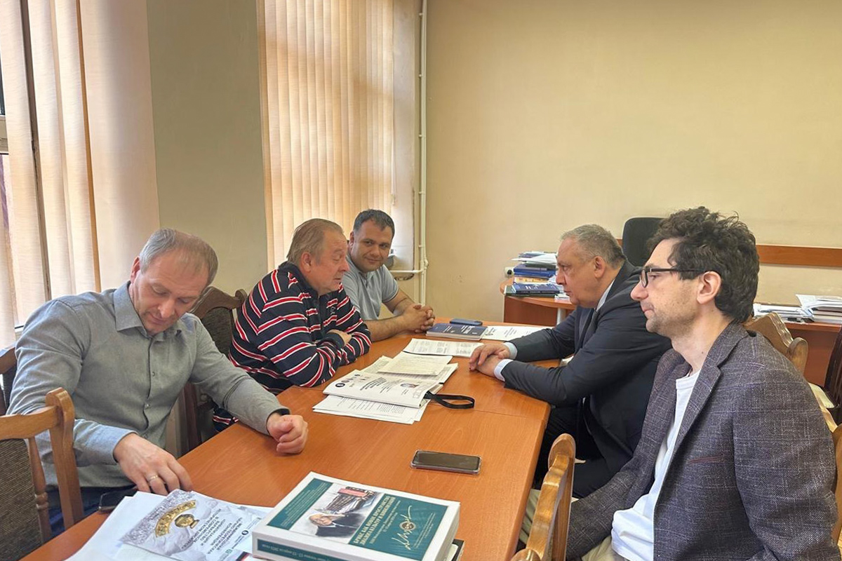 The meeting participants paid special attention to scientific and technical projects 