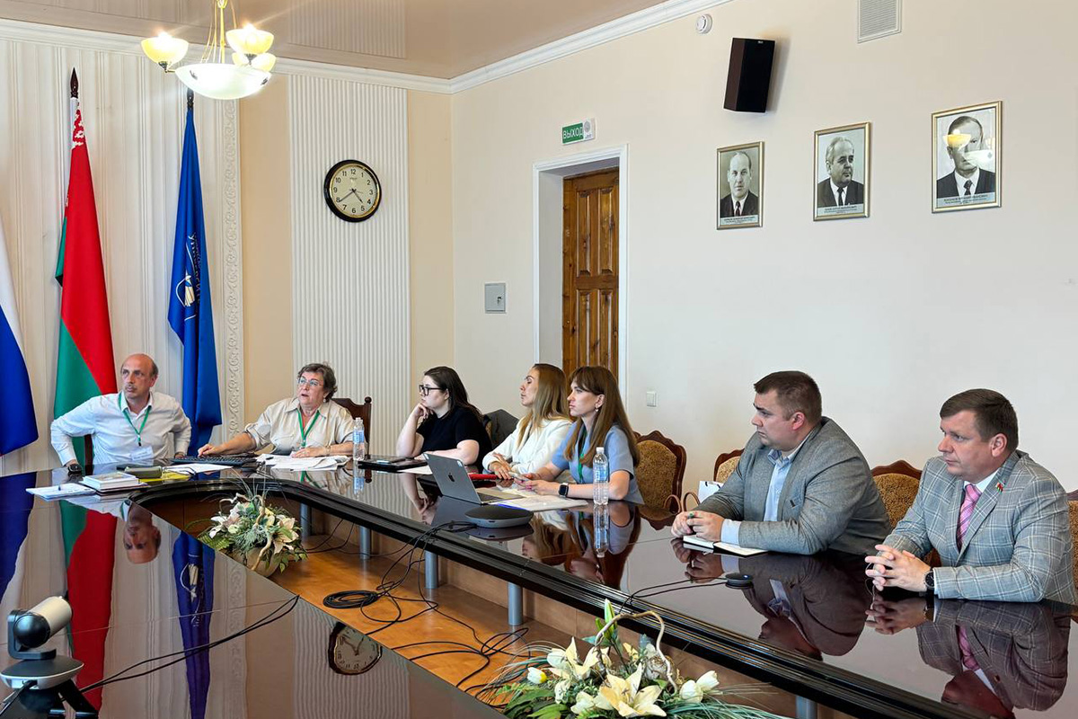 The session of the Ministry of Education and Science was attended by the Head of the Project Office "Slavic Universities", Deputy Head of the International Cooperation Office of SPbPU Nikita Golovin.