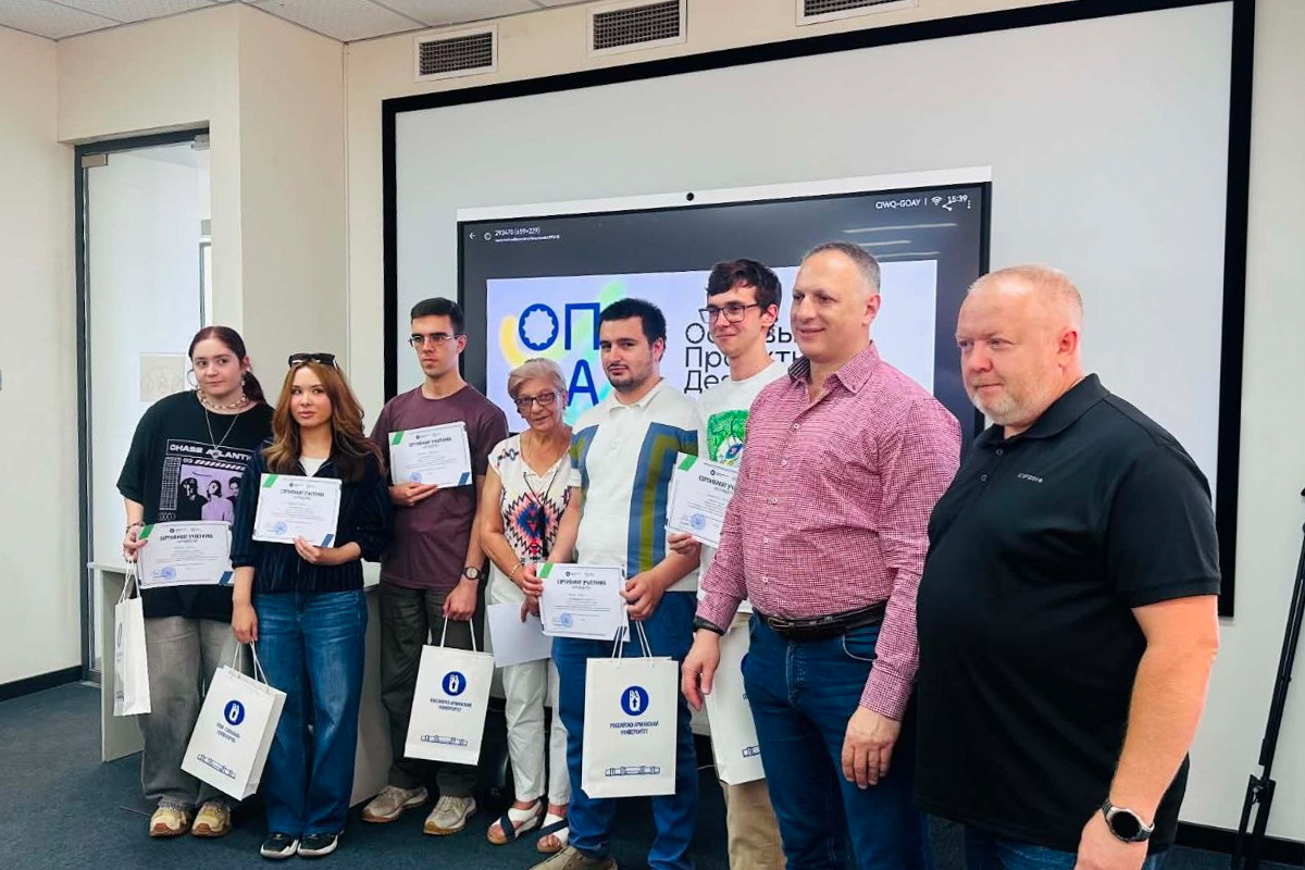 The festival ended with the defence of the best projects and an awards ceremony