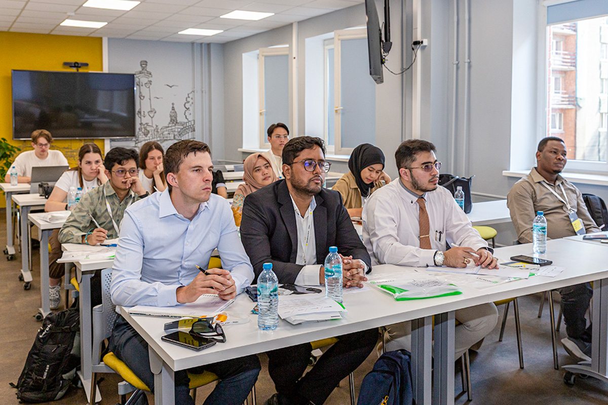 Within the module, the participants studied in detail key topics 