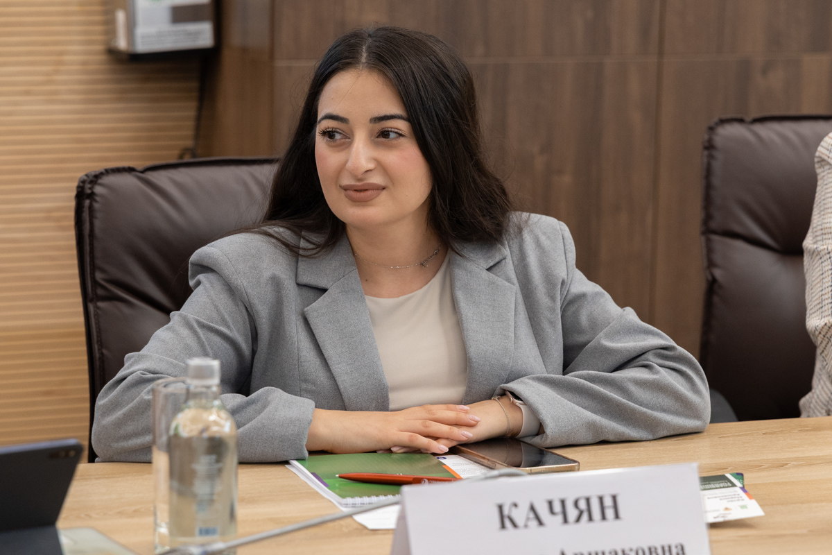 The participants of the summit were welcomed by Marina Kachyan, Head of a Department of the Department of International Cooperation of the Ministry of Science and Higher Education of Russia 