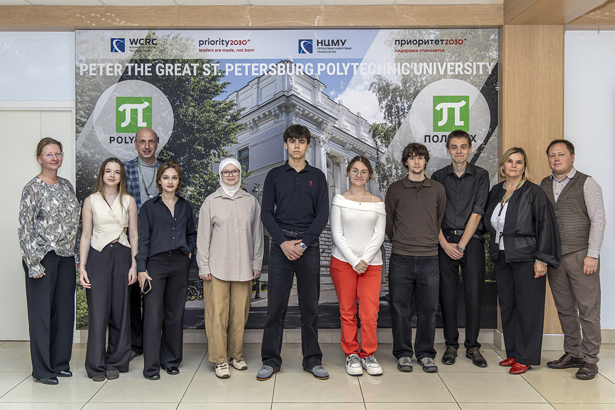 Natalya Vologina and students from BRU 