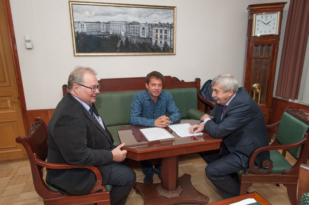 First Vice-Rector of SPbPU and a Representative of the Committee on Economic Policy, Innovative Development and Entrepreneurship of the State Duma Discussed the Methods of Governmental Support First Vice-Rector of SPbPU and a Representative of the Committee on Economic Policy, Innovative Development and Entrepreneurship of the State Duma Discussed the Methods of Governmental Support