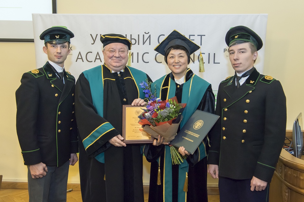Professor of Tsinghua University Chen XU Became a Honorary Doctor of SPbPU