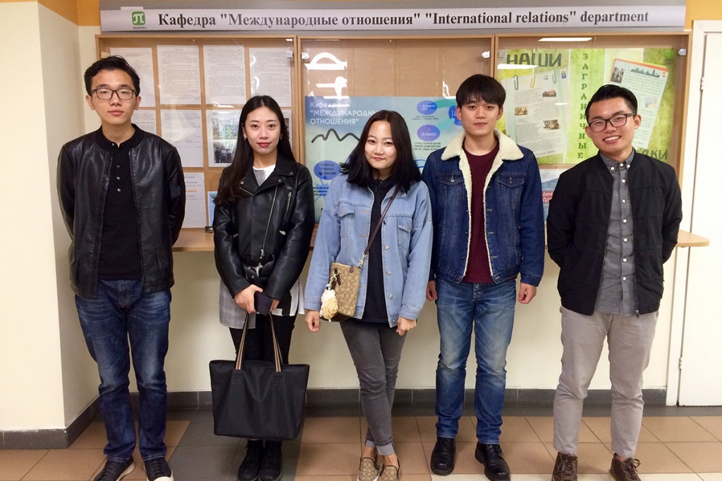 In a new academic year students from different Chinese cities entered the I...